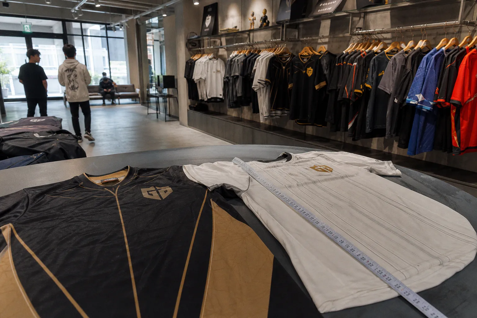 Compare Esports Team Jersey Sizes Before Ordering Online